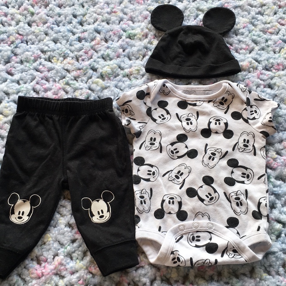 Disney Mickey Mouse Set in black size 3 months